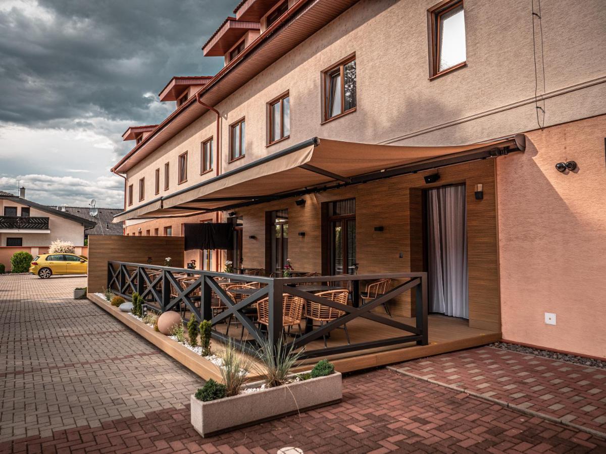 Hotel Novy Kastiel - Self Check-In Topolcany Exterior foto